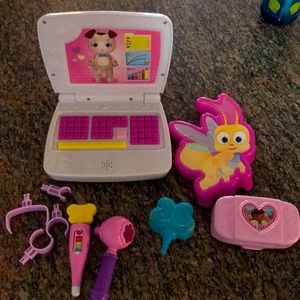 Parts to Doc Mcstuffins baby clinic